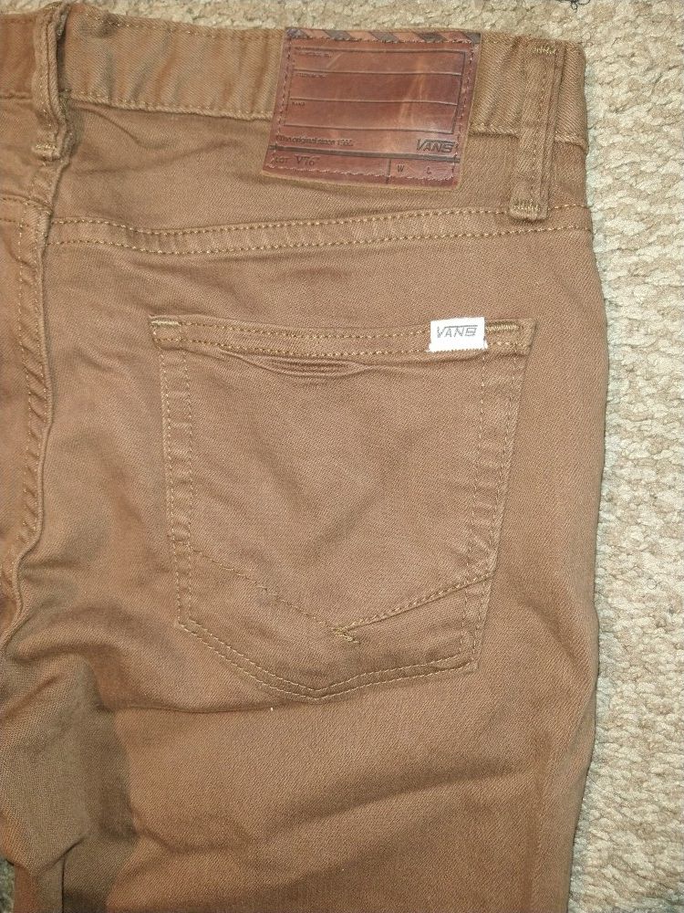 VAN'S BROWN PANTS/ SIZE 30 X 30