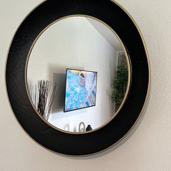 Black Round Decor Mirror