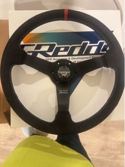 Karuma limited steering wheel