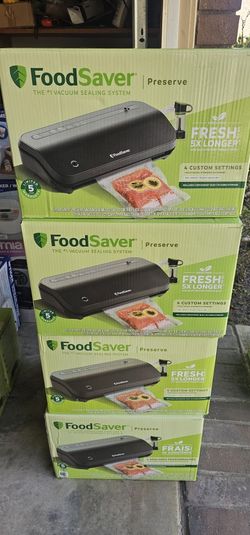 FoodSaver VS2280 Vacuum Sealing Food Storage System w/ Handheld + Bags & Rolls(open box) new cond