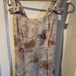 Summer Dress in Mint Condition size M