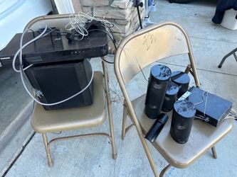 Various items read description pick up in Perris