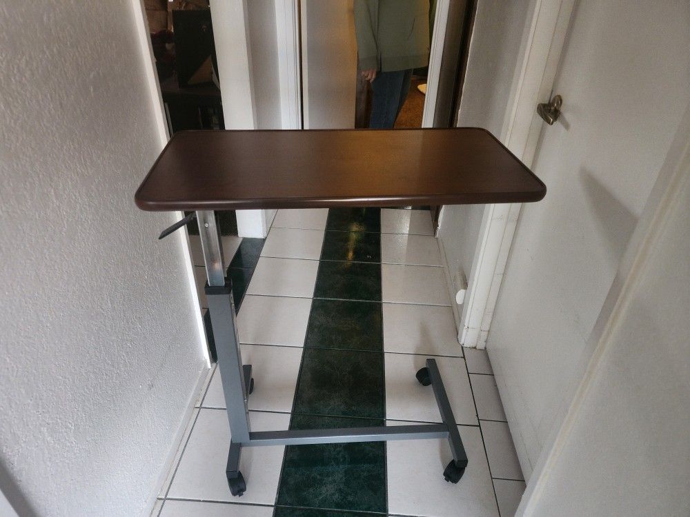 Adjustable Bedsie Table