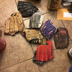 Baseball gloves