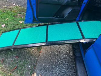 Pet Dog Lightweight Folding Ramp Stairs 5’ long House Home Couch Bed Folding like Brand New