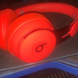 Beats Solo Pro 