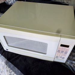 Large microwave general electric
