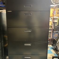Metal Filing Cabinets (price for each in post)