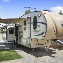 2017 Forest River Flagstaff 36 Footer Fifth Wheel