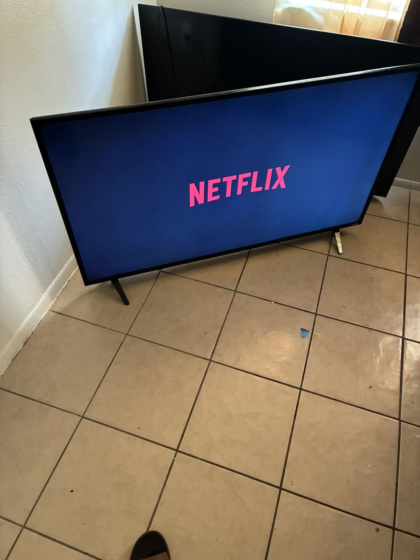 Vizio 60’inch Tv
