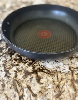 T-Fal Titanium Fry Pan 10 1/2”