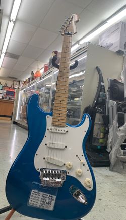 ELECTRIC BASS GUITAR
