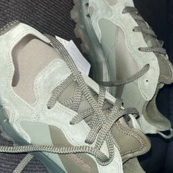 Women’s Reebok x Cardi B