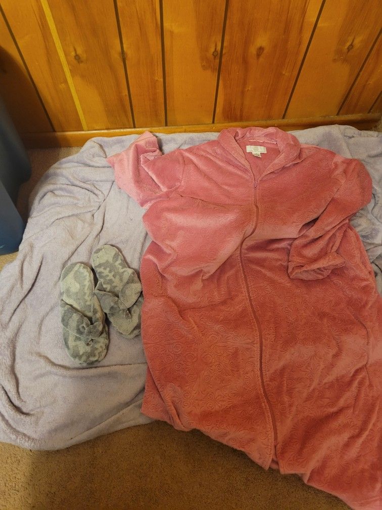 Womans Clothes