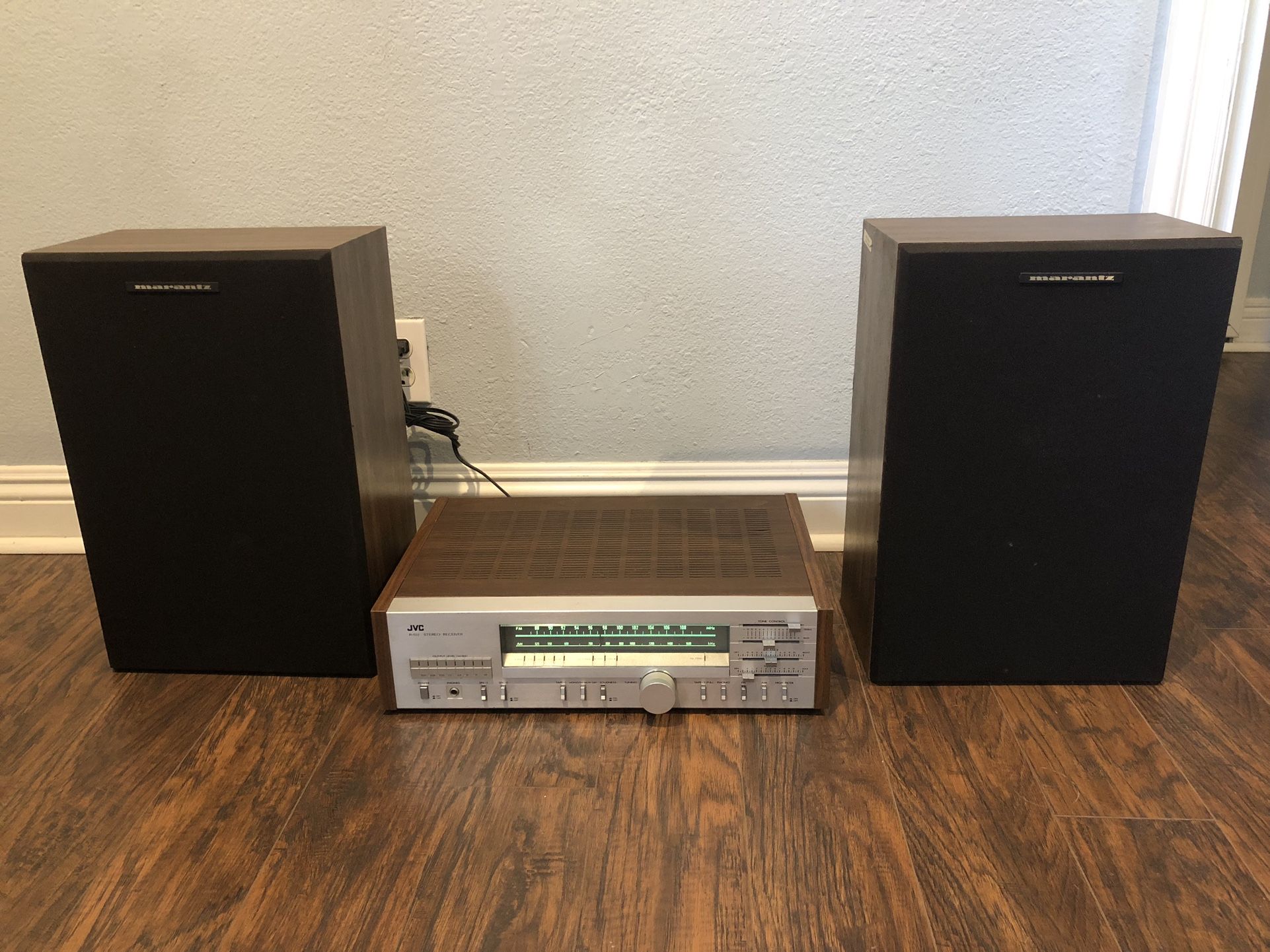 Vintage JVC R -S11 Stereo Receiver MARANTZ SPEAKERS