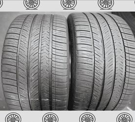 265 40 21 Michelin Sport All Season Set of 2 in Excellent Condition