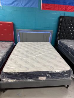 Queen platform bed frame with mattress