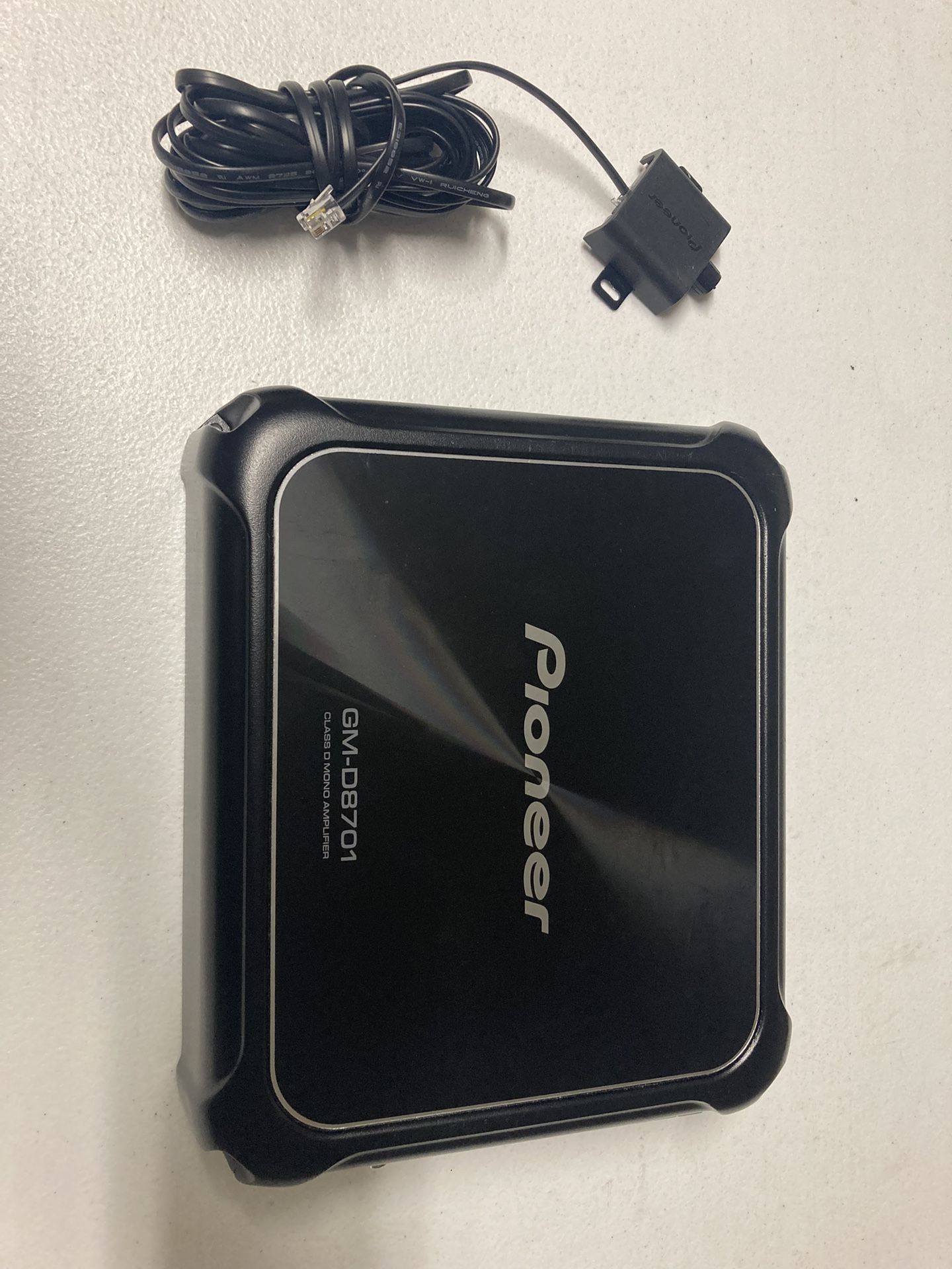 Pioneer GM-D8701 Mono Class-D Amplifier (New Open Box) + Bass Remote