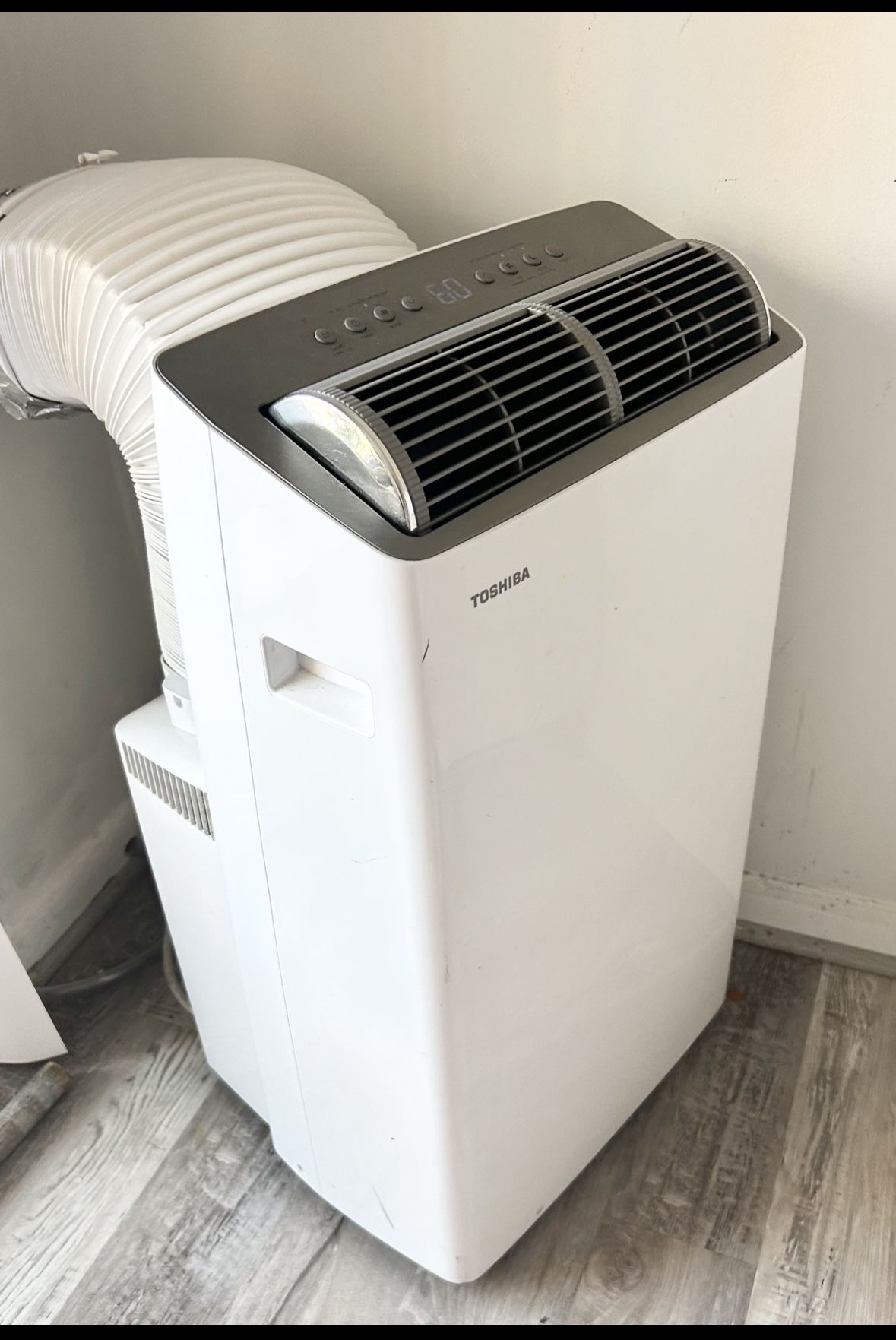 Quiet Portable Air Conditioner w/heat