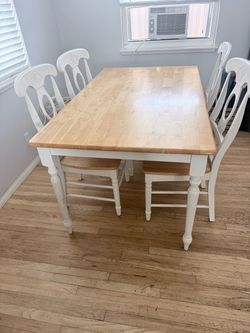 Free dinning table