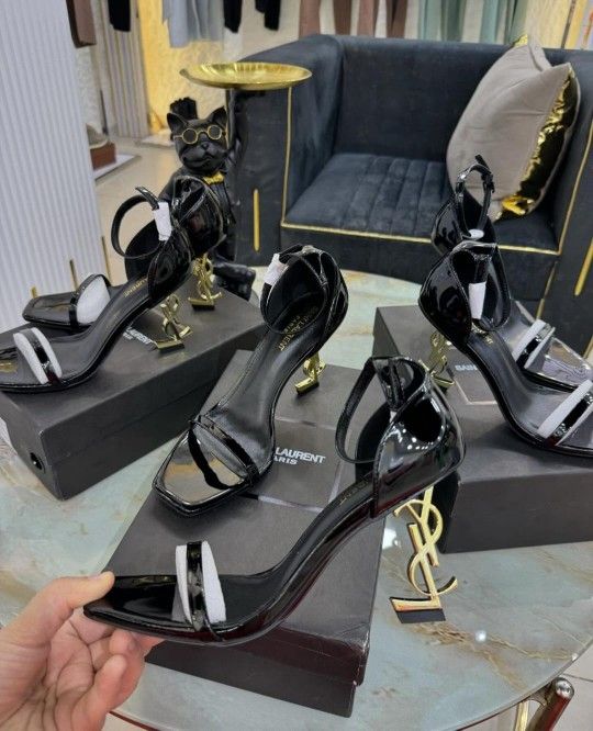 YSL Heels 👉 Black & gold Logo