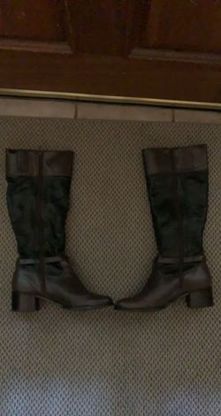 Women’s leather boots