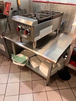 Restaurant stove top n table