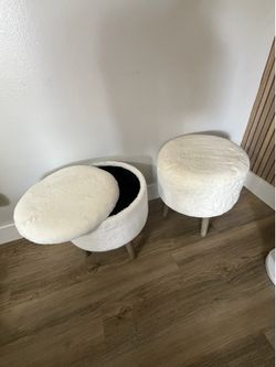 2 Round Storage Ottoman