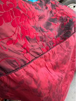 Queen comforter