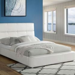 QUEEN BED FRAME MATTRES SOLD SEPARATELY NEW IN BOX ☎️ 1714586,2564