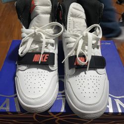 Air Jordan  Lava Legacy 312 Pre Owed 8.5