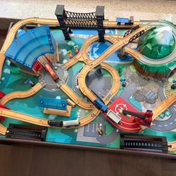 Imaginarium Metro Line Train Table 