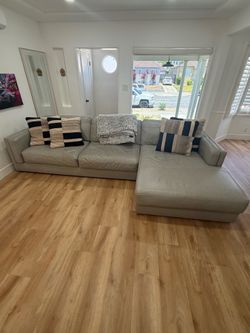 Ashley Furniture Gray Leather Sectional Sofa with Left Chaise – Excellent Condition