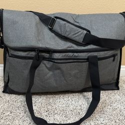 Travel Bag with 24" HP Monitor