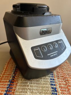 Ninja Pro 1000 ice crushing blender