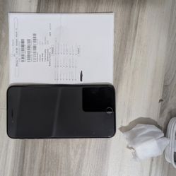 Refurbished Iphone 7 Plus + 32 GB Carrier unlocked, unlocked