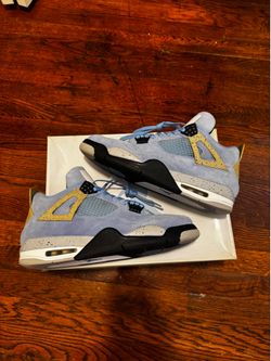 Jordan 4 UNC