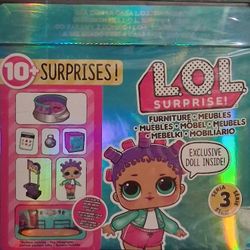LOL Surprise Roller Rink Furniture Box Playset 10+ Surprises Skater Doll NEW