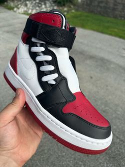 Nike Air Jordan 1 Retro Nova XX "Bred Toe" AV4052-106