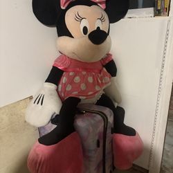 Giant Minnie Mouse