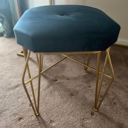 Vanity stool brand new 