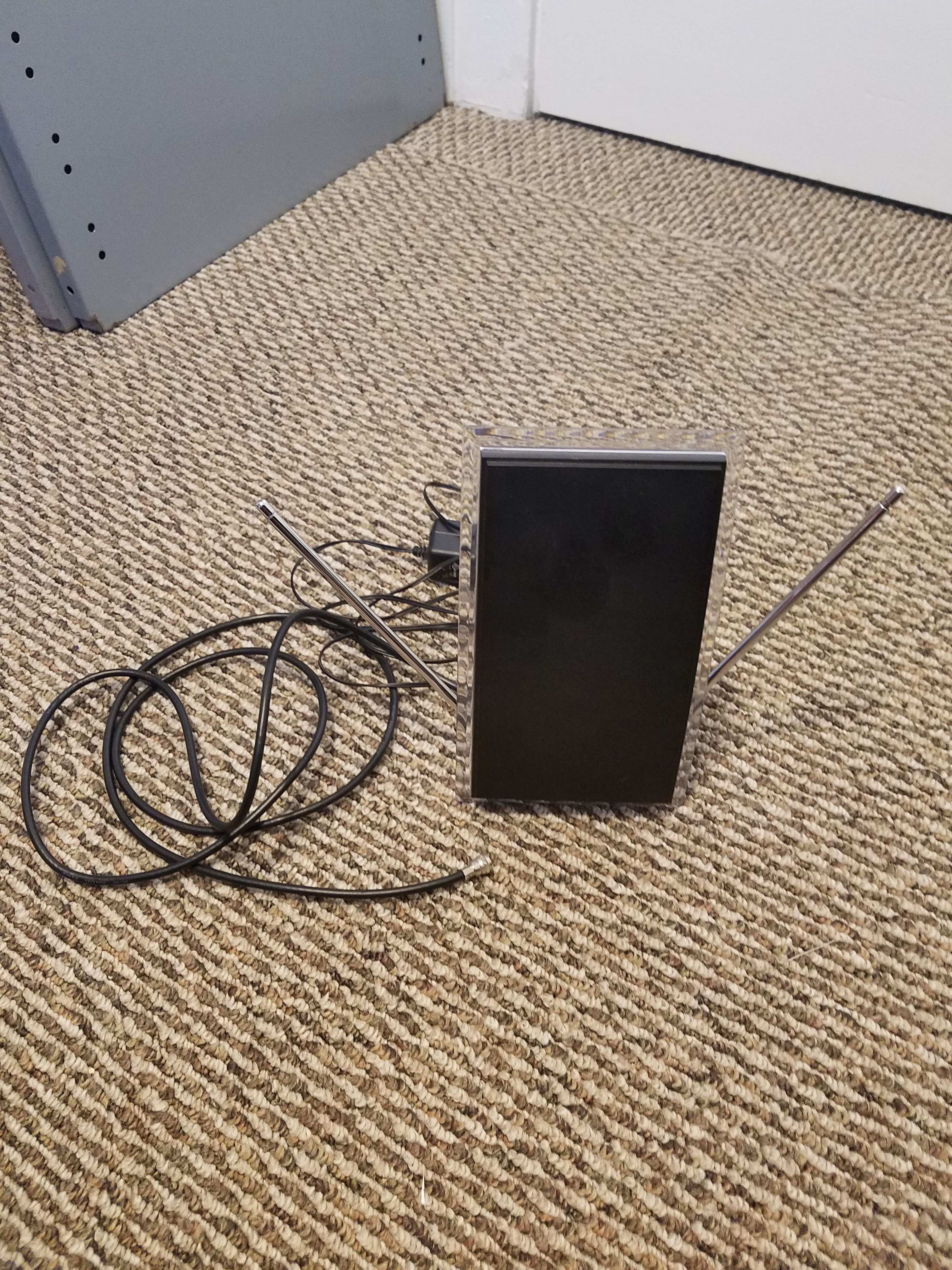 GE Amplified Indoor Antenna HDTV Model 24700-V3