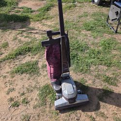 Kirby Vaccuum - G5 Model