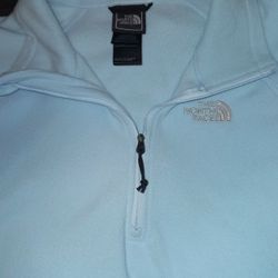 B/N W/O Tags Baby Blue NorthFace Fleece Pullover 