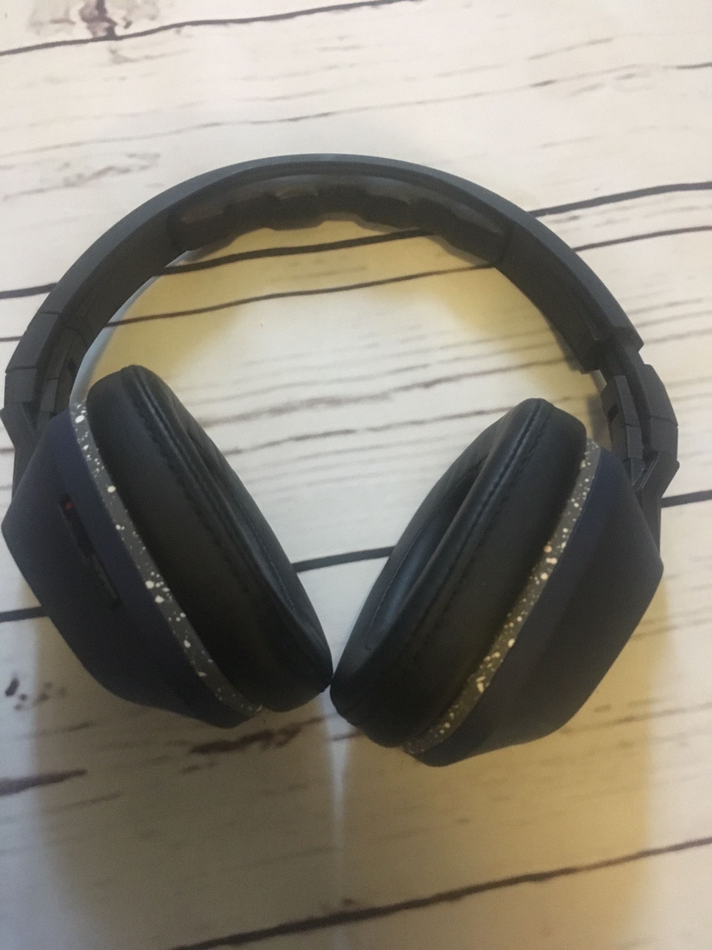 Skullcandy over ear headphones