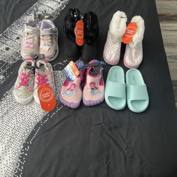 Toddler Girls Shoes (Size 9)
