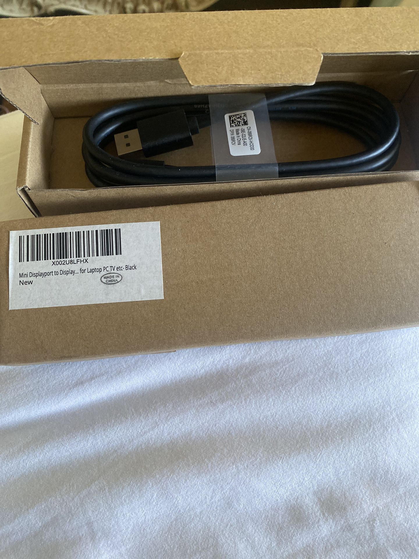 Mini DisplayPort to Display…for Laptop PCTV  Black New CN-069R2V-HOD00-Brand New
