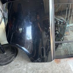 04/06 Scion Xb Door 