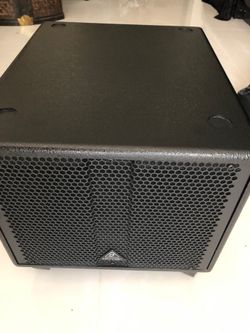 Behringer Sub-Woofer with many features on control panel plus already mounted on casters and custom cover👍👍👍🔥🔥👽