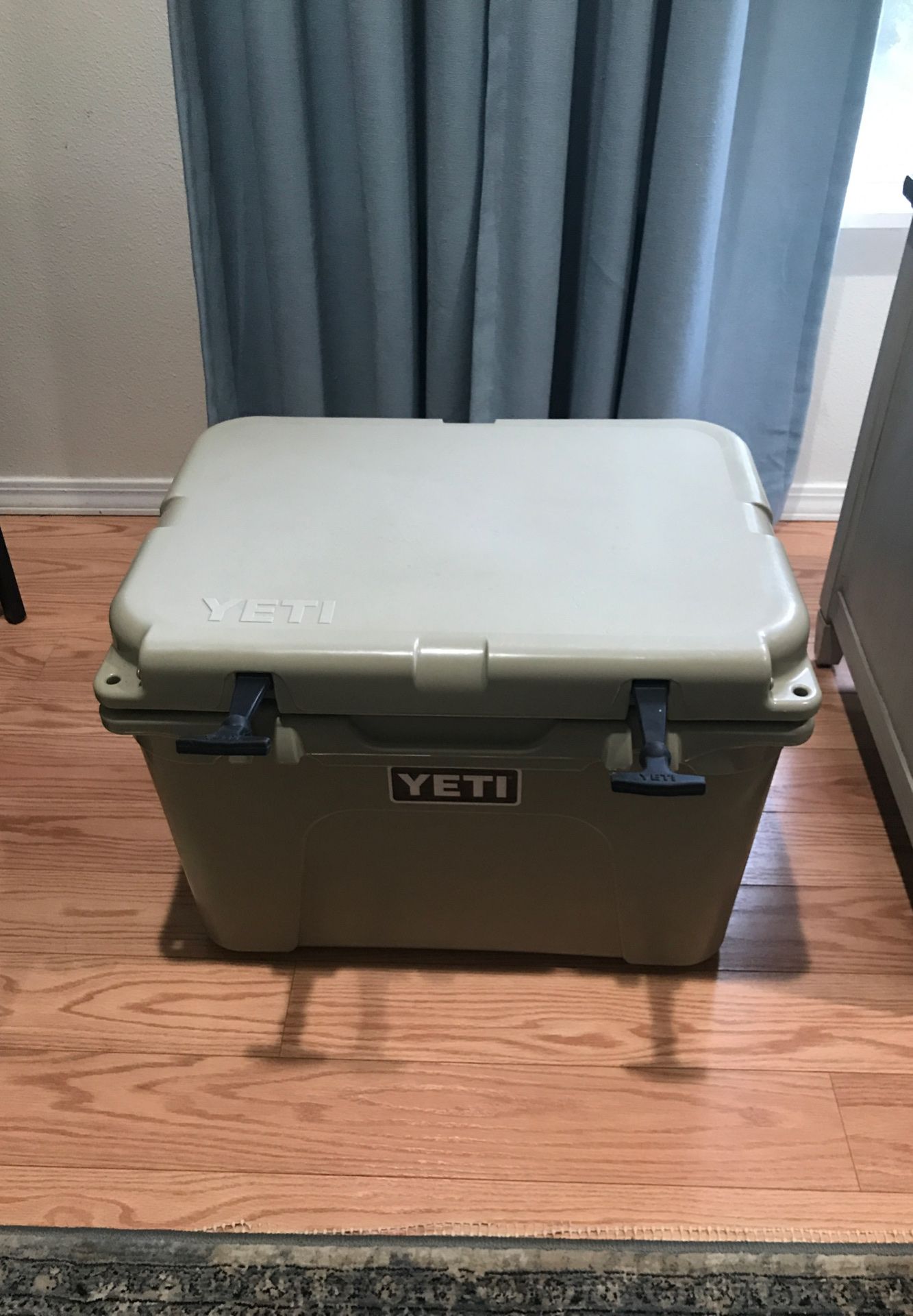 Yeti 35 cooler